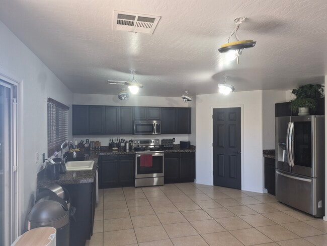 3061 E Mineral Park Rd in San Tan Valley, AZ - Building Photo - Building Photo