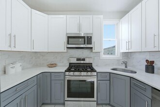 23 Randolph Ave in Jersey City, NJ - Building Photo - Building Photo