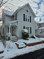 213 W 11th St in Ashland, OH - Building Photo