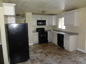 4399 S 5400 W in West Valley City, UT - Building Photo - Building Photo