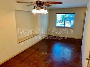 1535 Parkfield Cir in Round Rock, TX - Building Photo - Building Photo