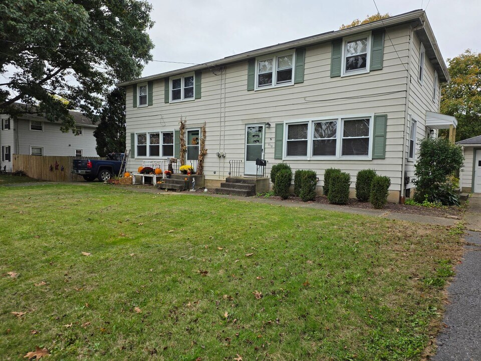 518-520-520 Sloan Ave in Ashland, OH - Foto de edificio