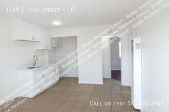 1749 E 10th St in Long Beach, CA - Building Photo - Building Photo