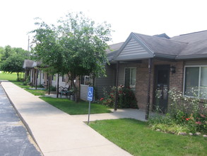 Fellowship Apartments in North Manchester, IN - Building Photo - Building Photo