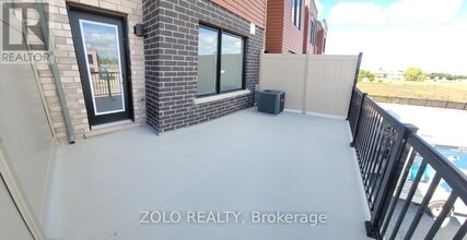 119 Fairlane Ave in Barrie, ON - Building Photo - Building Photo