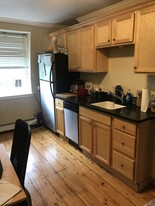 8 Beckler Ave, Unit 2 Apartamentos