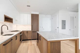 29 Huron St in Brooklyn, NY - Building Photo - Building Photo