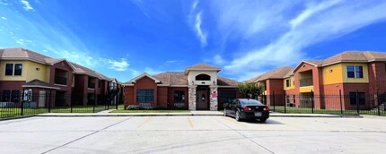 The Red Rose Of Texas Apartments in Clute, TX - Building Photo - Building Photo