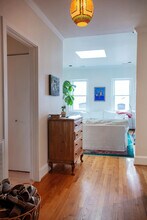 1915 Calvert St NW, Unit 403 in Washington, DC - Building Photo - Building Photo