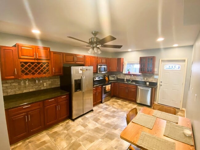 1113 Race St in Baltimore, MD - Building Photo - Building Photo