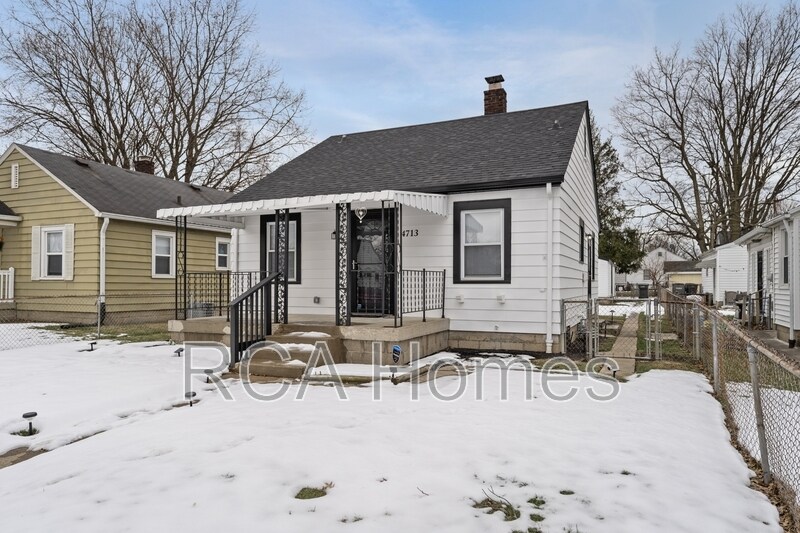 4713 Young Ave in Indianapolis, IN - Building Photo