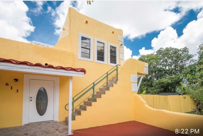 property at 613 Sharar Ave