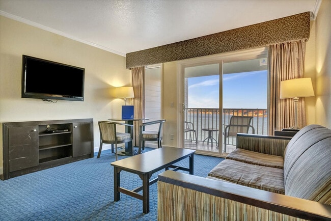 property at 2506 N Rocky Point Dr