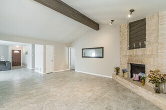 7922 Misty Forest in San Antonio, TX - Building Photo - Building Photo