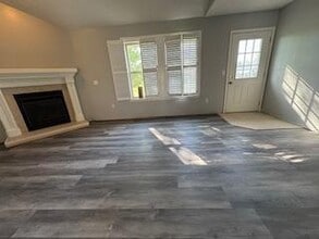 5709 N 12th Ave in Ozark, MO - Building Photo - Building Photo