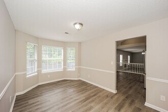 426 Pecan Wood Cir in Fairburn, GA - Building Photo - Building Photo