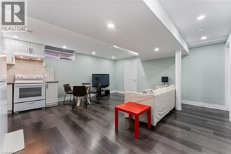 183 Rockledge Dr in Hamilton, ON - Building Photo - Building Photo