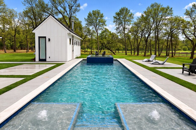 5110 TX-OSR in Bryan, TX - Building Photo - Building Photo