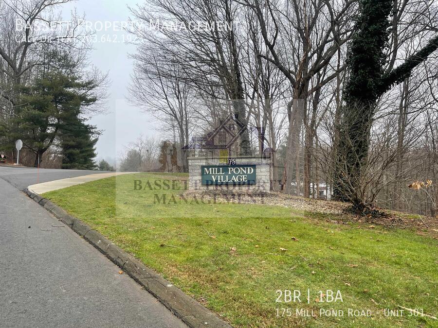 175 Mill Pond Rd in Hamden, CT - Building Photo