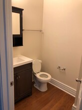 237 E 9th St, Unit 13 in Indianapolis, IN - Building Photo - Building Photo