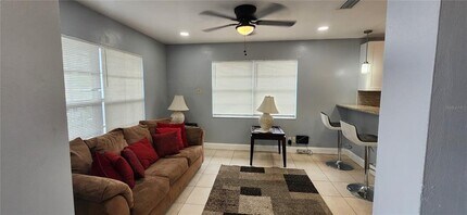 10706 N 15th St in Tampa, FL - Building Photo - Building Photo