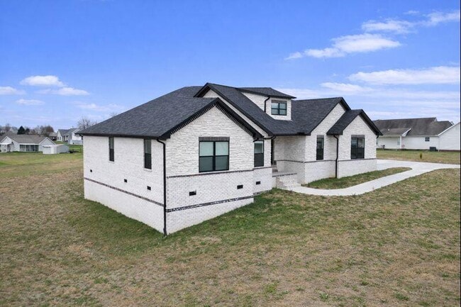 46 Caden Ln in London, KY - Building Photo - Building Photo