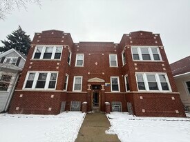 5219 W Cuyler Ave in Chicago, IL - Building Photo