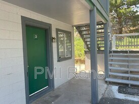 2075 Patton Dr in Reno, NV - Building Photo