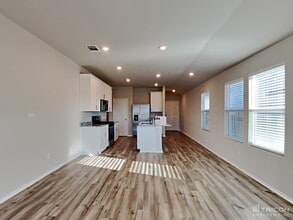 5132 Saddle Clb Dr in Georgetown, TX - Building Photo - Building Photo