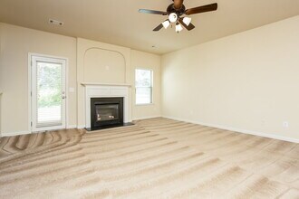 638 Ocean Ave in Canton, GA - Building Photo - Building Photo