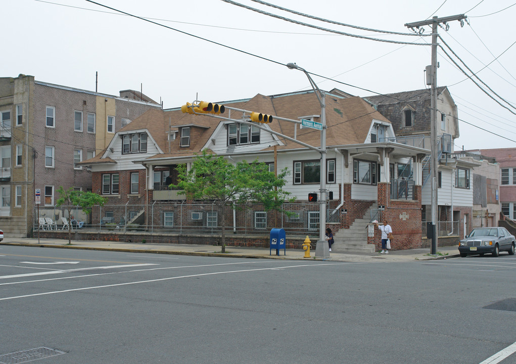 301 Atlantic Ave in Atlantic City, NJ - Foto de edificio