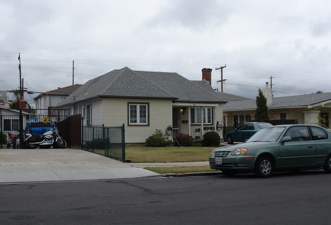 3761 Herman Ave in San Diego, CA - Building Photo - Building Photo