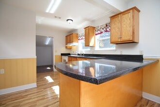 2435 E Johnson Ave in Pensacola, FL - Building Photo - Building Photo