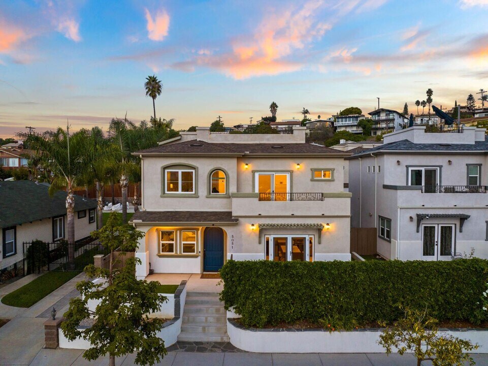 5051 Savannah St in San Diego, CA - Building Photo