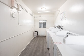 1495 Peterson Ave in Long Beach, CA - Building Photo - Interior Photo