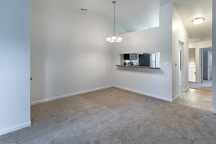 Hidden Lakes Apartments in Clarkston, MI - Building Photo