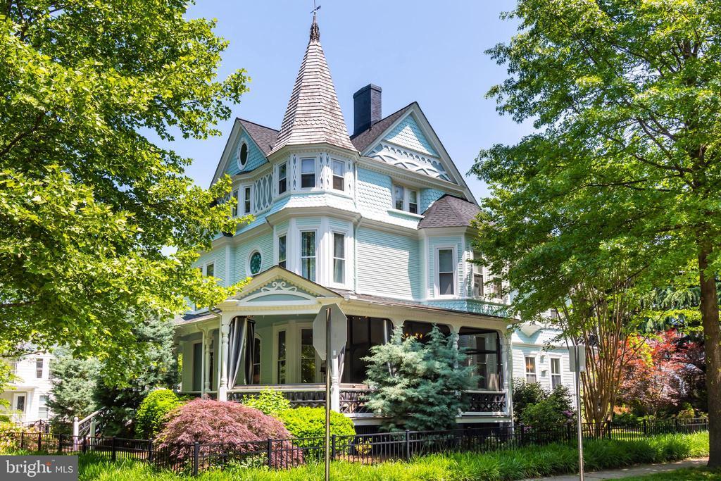 132 S Harrison St in Easton, MD - Building Photo