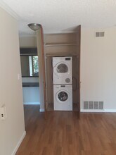 Solano Apartments in Mountain View, CA - Building Photo - Building Photo