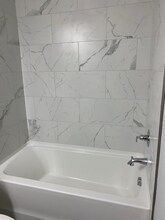 1331 Nashboro Blvd in Nashville, TN - Foto de edificio - Building Photo