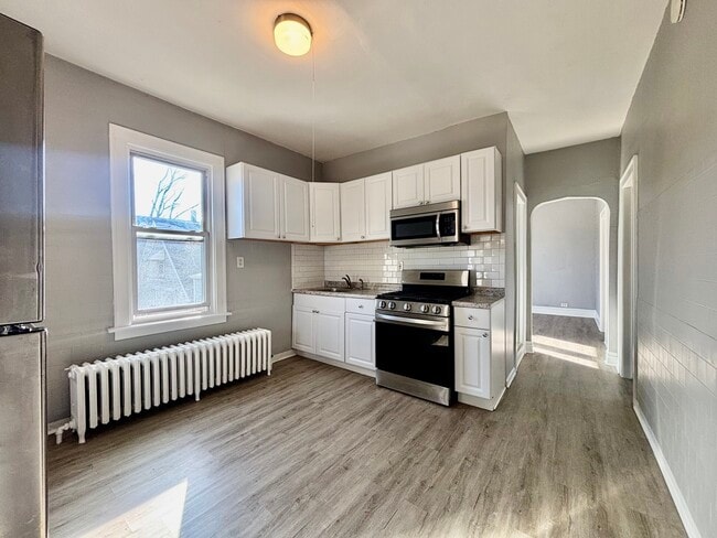 9737 S Ave N in Chicago, IL - Building Photo - Building Photo