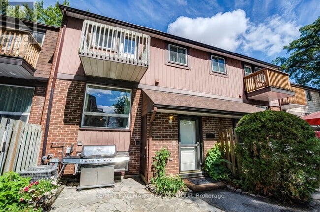 403 Montfort St in Ottawa, ON - Building Photo - Building Photo