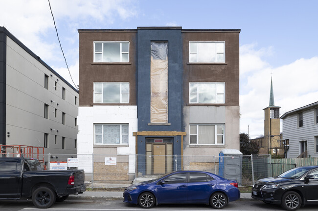 147 Deschamps Ave in Ottawa, ON - Building Photo - Building Photo