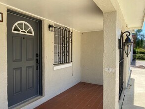 3318 W Walnut St in Tampa, FL - Building Photo - Building Photo
