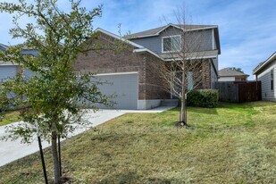 5407 Shasta Pl in Saint Hedwig, TX - Building Photo