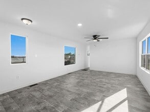 1424 Rd 5708 in Cleveland, TX - Building Photo - Building Photo