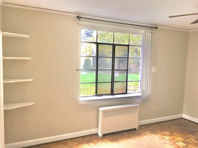 property at 1121 Myrtle Ave