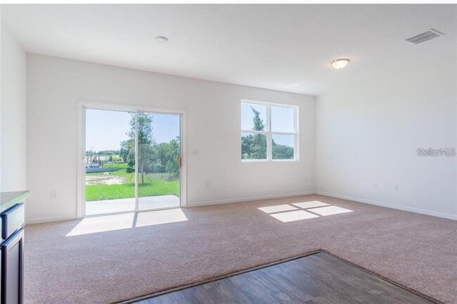 342 Madison Dr in Davenport, FL - Building Photo - Building Photo