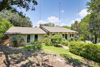2412 Deer Pass in Austin, TX - Building Photo - Building Photo