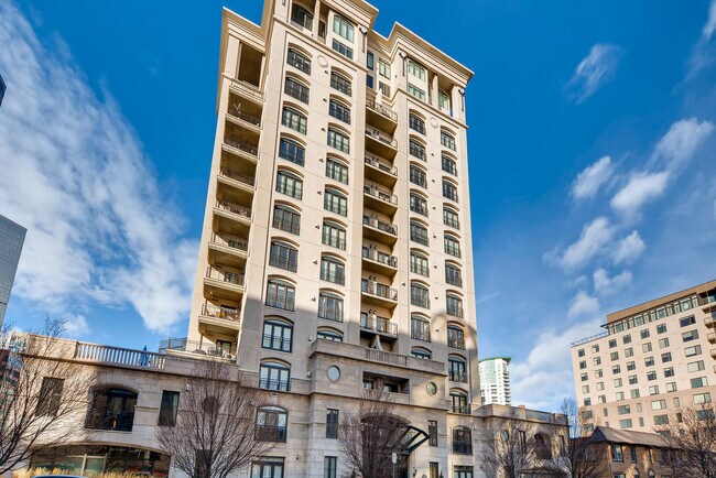 1827 Grant St, Unit 504