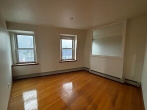 439 Main St in Boston, MA - Building Photo - Building Photo